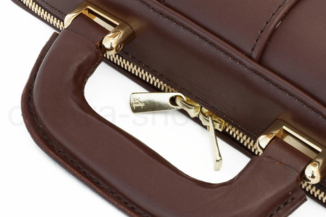 本革タイプライターケースの取手