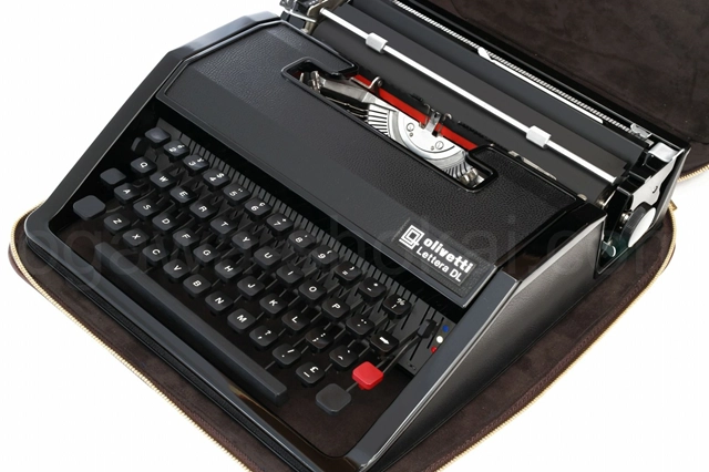 タイプライターケース 正面から