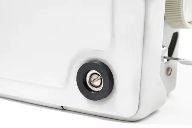 brother Young Elite JP1（101、141） タイプライター用ゴム足の外観