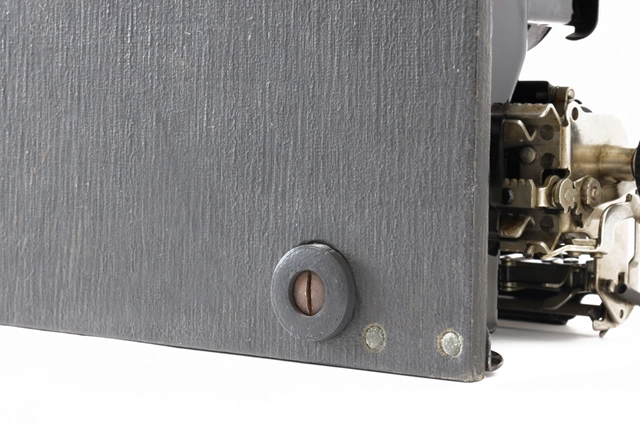 ROYAL Model P ゴム足（ケース）商品画像