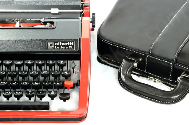 olivetti LetteraDL タイプライターケース（黒）