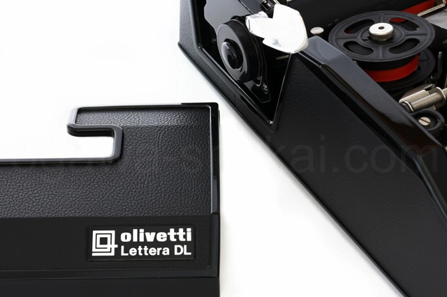 通称レッテラブラックとも呼ばれる最上位機種のレッテラ DL