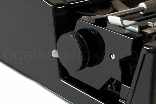 オリベッティ Lettera Blackのタイプライターケース