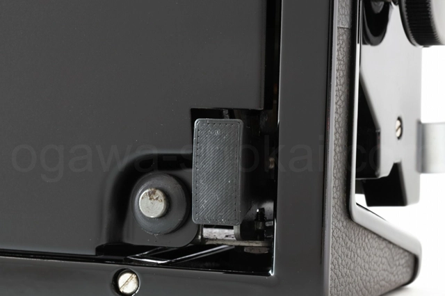 ゴム足は3Dプリンター製に交換済なのでズレません。