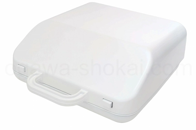 傷が多く無機質な黒から純白の白にイメチェン