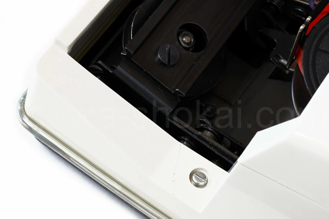 フレームにひび割れがあります