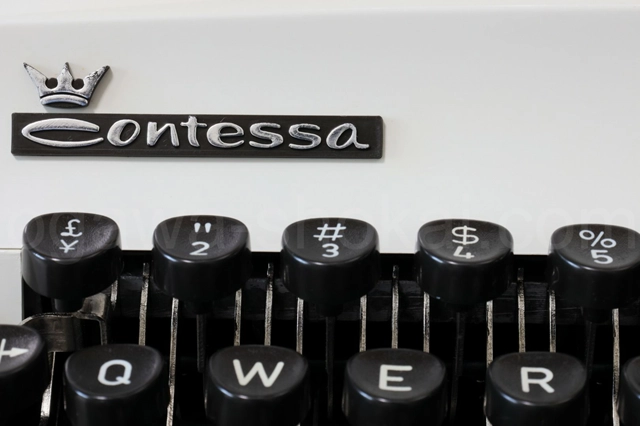 メッキロゴも綺麗に残っています