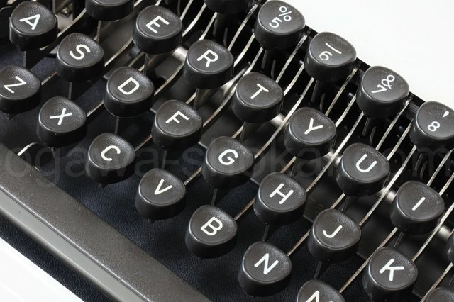 キーボードも徹底的にクリーニング