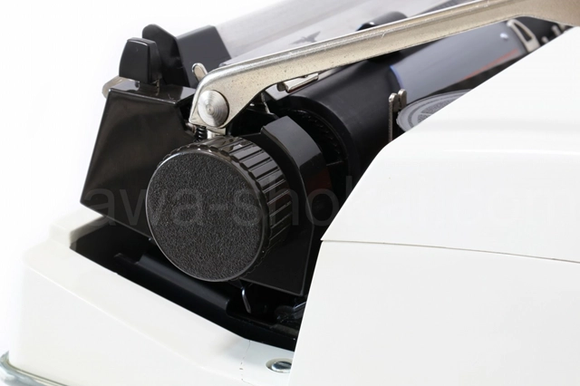 左プラテンノブは比較的綺麗な状態