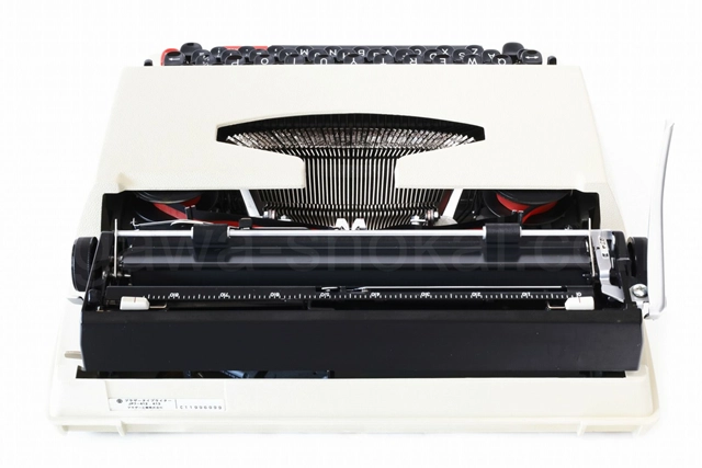 裏側は多少の傷があります。