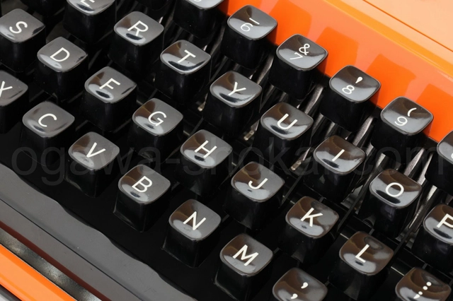 キーボードも徹底的にクリーニング済