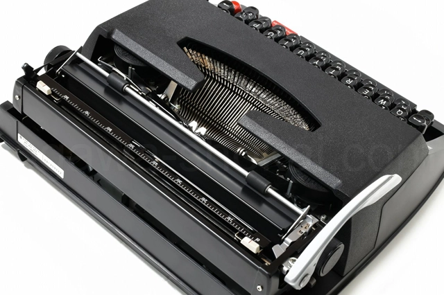 本体の傷は少なく大変綺麗な個体です。