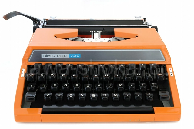 SILVER-REED 720 中古タイプライター