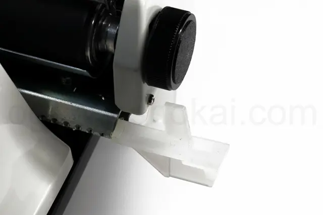 郵送保護用のストッパー付きは貴重です。