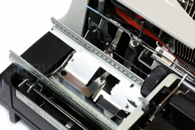 金属部品も綺麗な状態です。