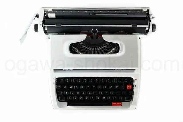 今はなき新品タイプライター