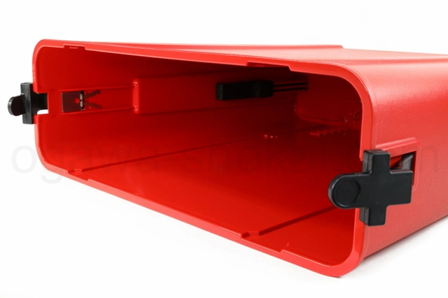 もちろんケースの内部も再塗装済です。