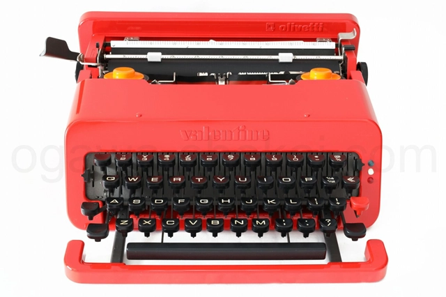 オリベッティ バレンタイン 正面から