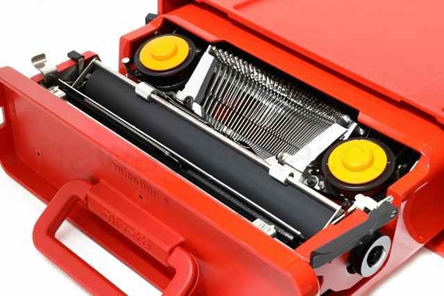 オリベッティ バレンタインとバケツケース