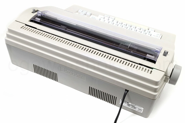 多少の傷はありますが綺麗な状態です。