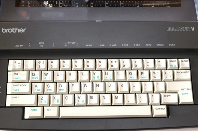 brother WORDSHOT 電子式タイプライター キーボード