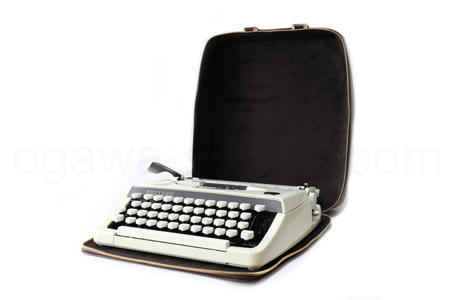 brother YoungElite タイプライターケース内部