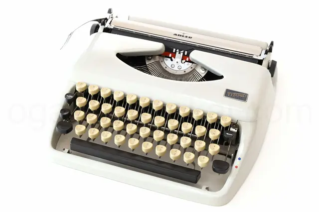 丸みを帯びたコンパクトなデザイン