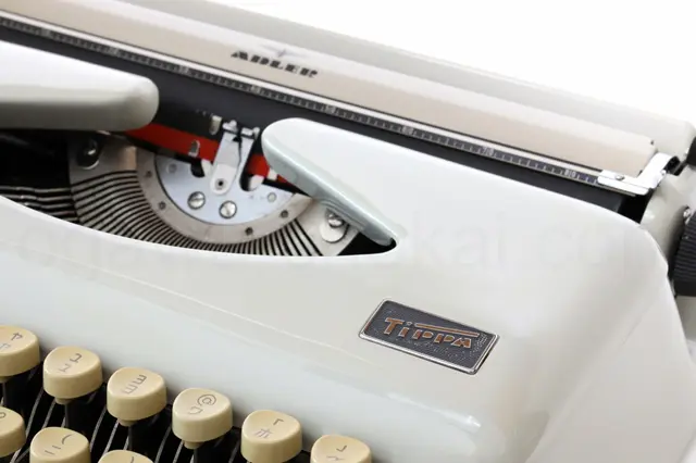 かわいらしいロゴが特徴のTriumphAdler Tippa