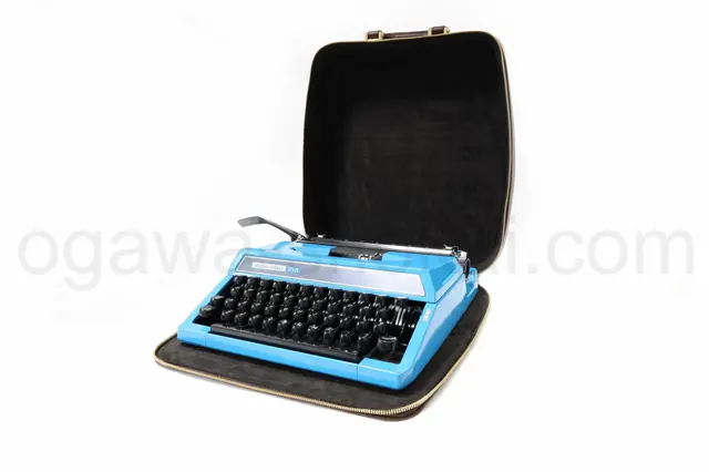 SILVER REED 715 タイプライターケース内部