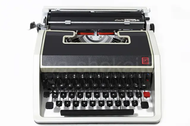 オリベッティ Lettera DL 中古タイプライター