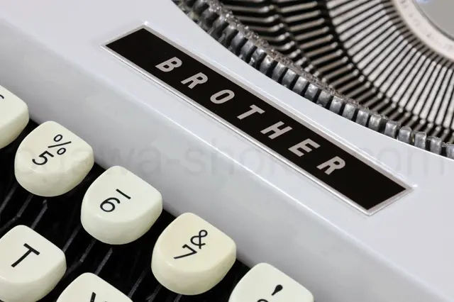 今とは違う懐かしいbrother社のロゴ