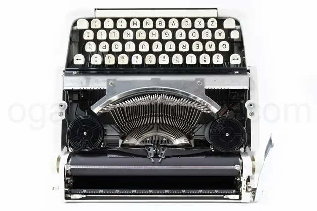 紙を巻くゴム（プラテン）も痛みはありません。