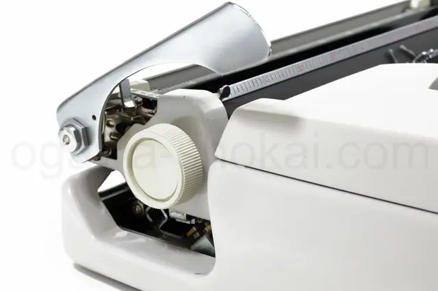 プラテンノブ、レバーは綺麗な状態です。