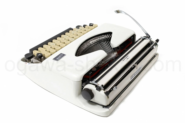 TRIUMPH-ADLER Tippa タイプライター