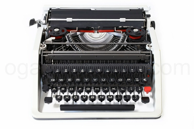 olivetti Lettera DL斜め上から