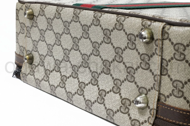 底鋲は錆のような痛みがあります。