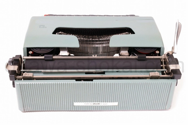 olivetti Lettera32 後ろ
