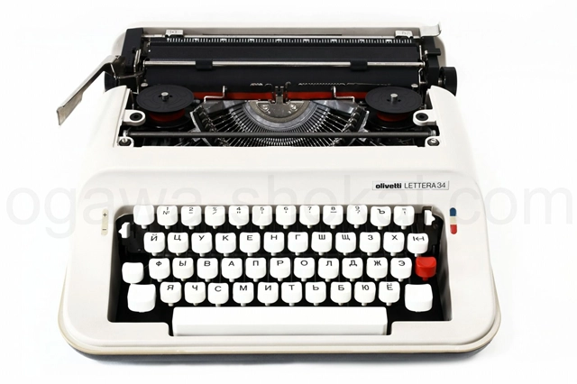 優しい外観でも中身はしっかりしたタイプライター