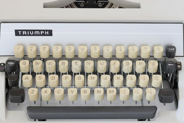 スタンダードで使いやすい英文配列