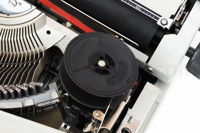 専用リボンは当店でお求めいただけます。